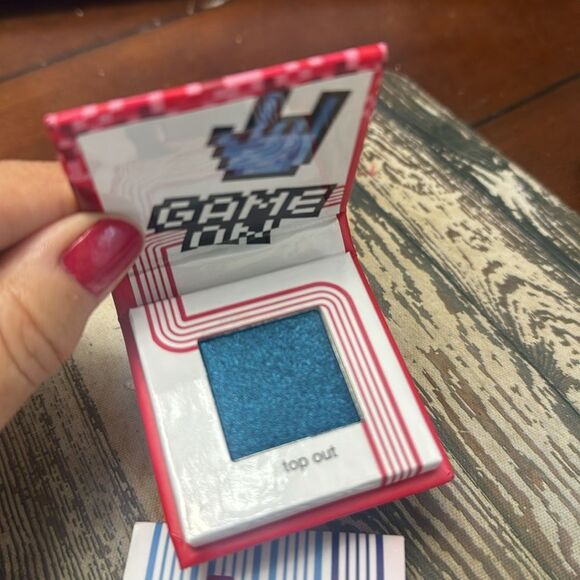 NEW Tetris x Ipsy Blue Jewel-Tone *Top Out* Eyeshadow Palette - Picture 2 of 5